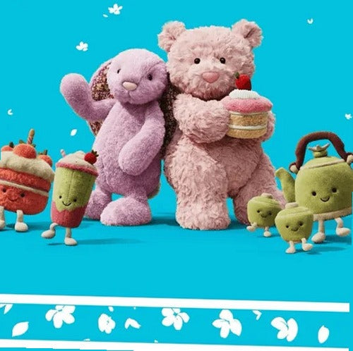 Leola Bear with Strawberry Cake
